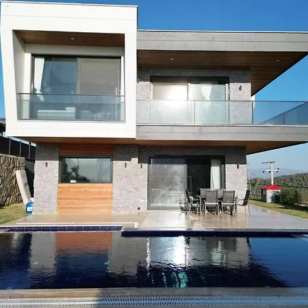 Rada Villa